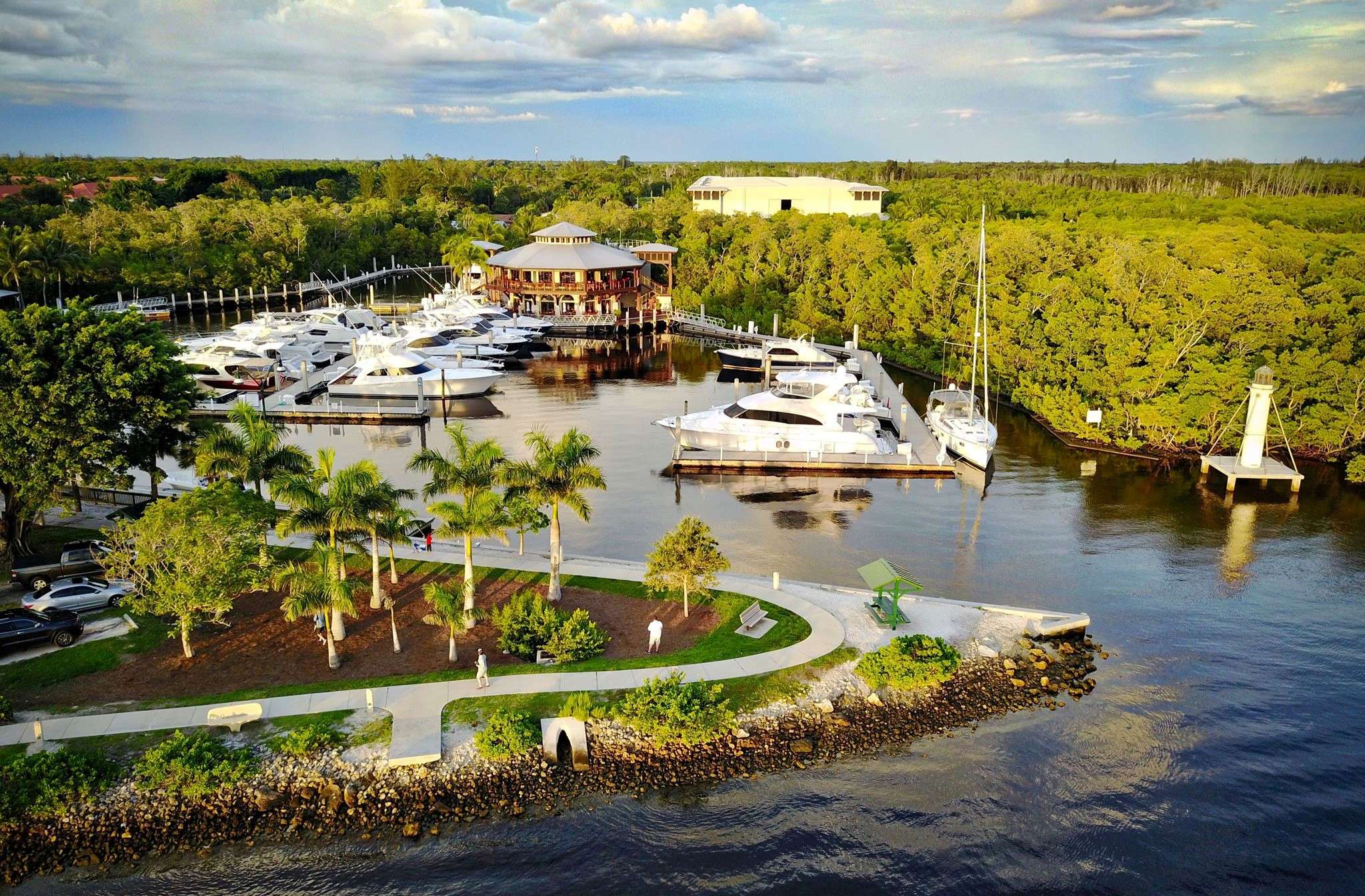 naples harbor yacht club