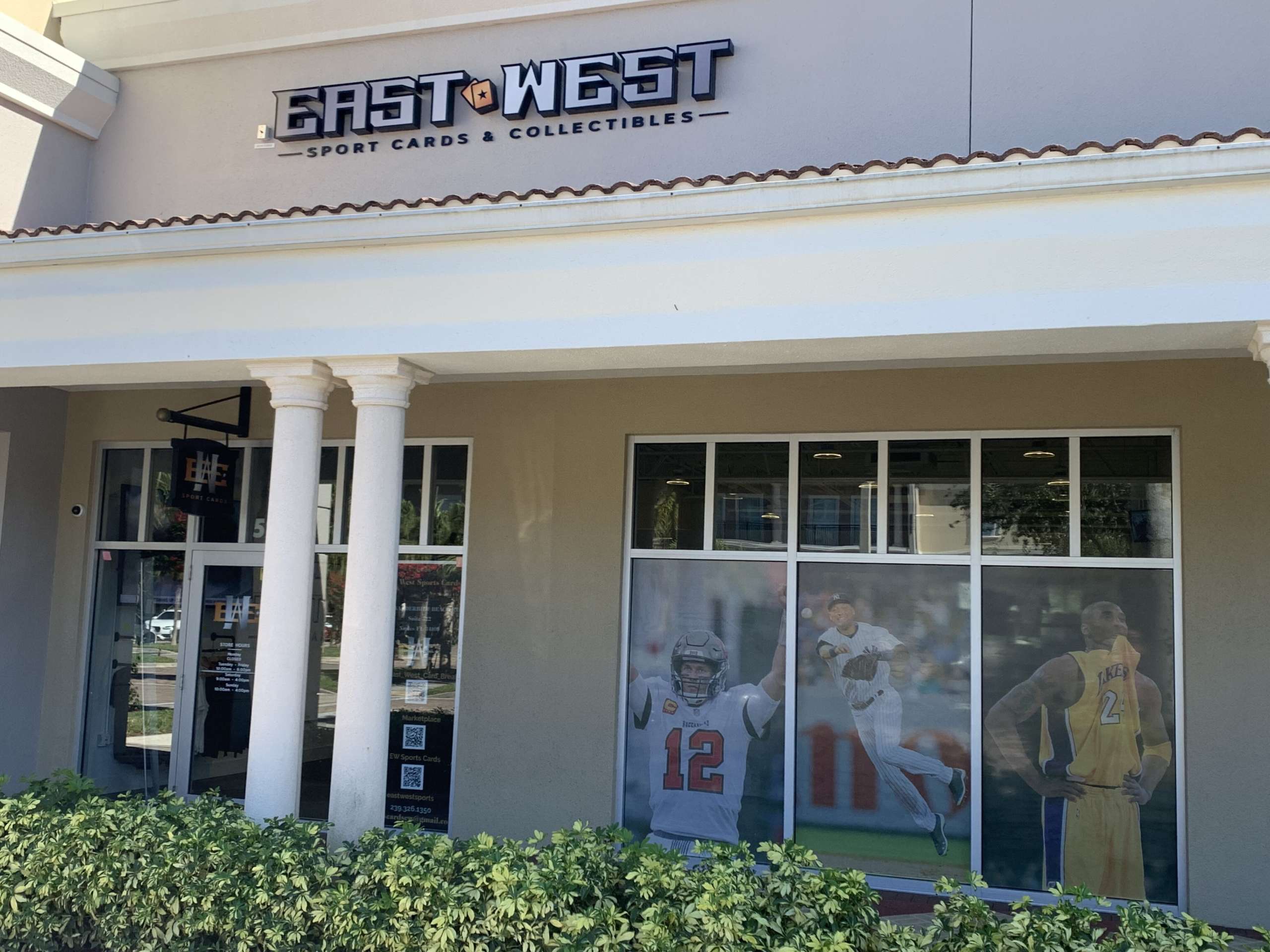 Sports card shop opens in North Naples