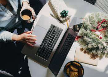 Communicating With the Loved Ones on Christmas: an Anonymous Woman Using her Laptop PC in a Christmas Setting
