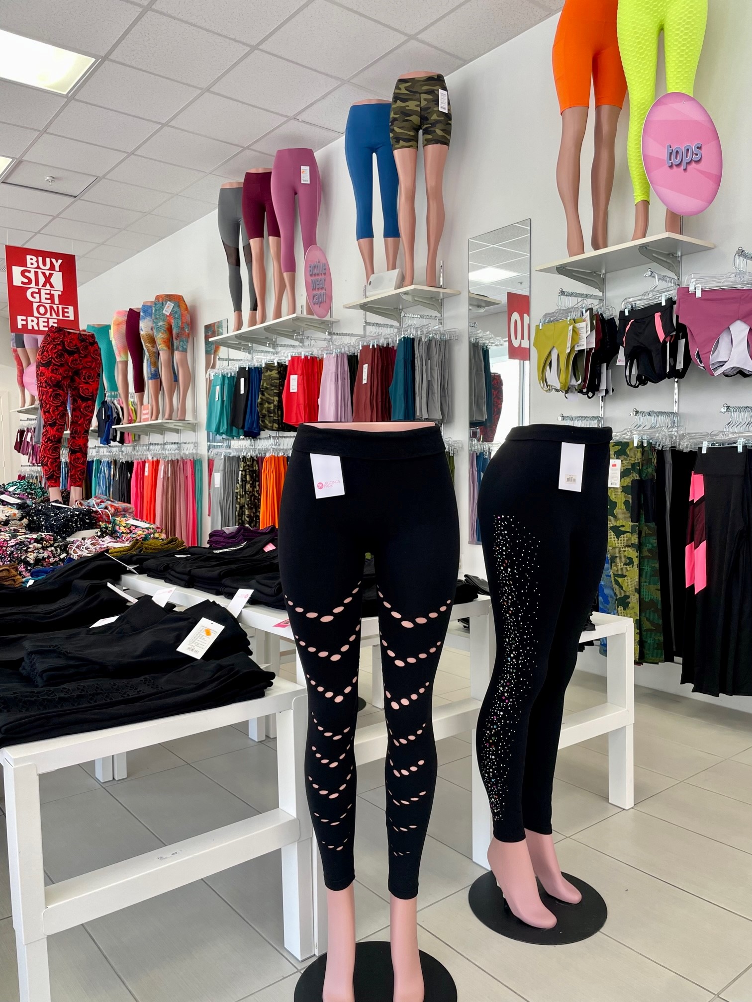 Leggings Park opens at Miromar Outlets - Gulfshore Business