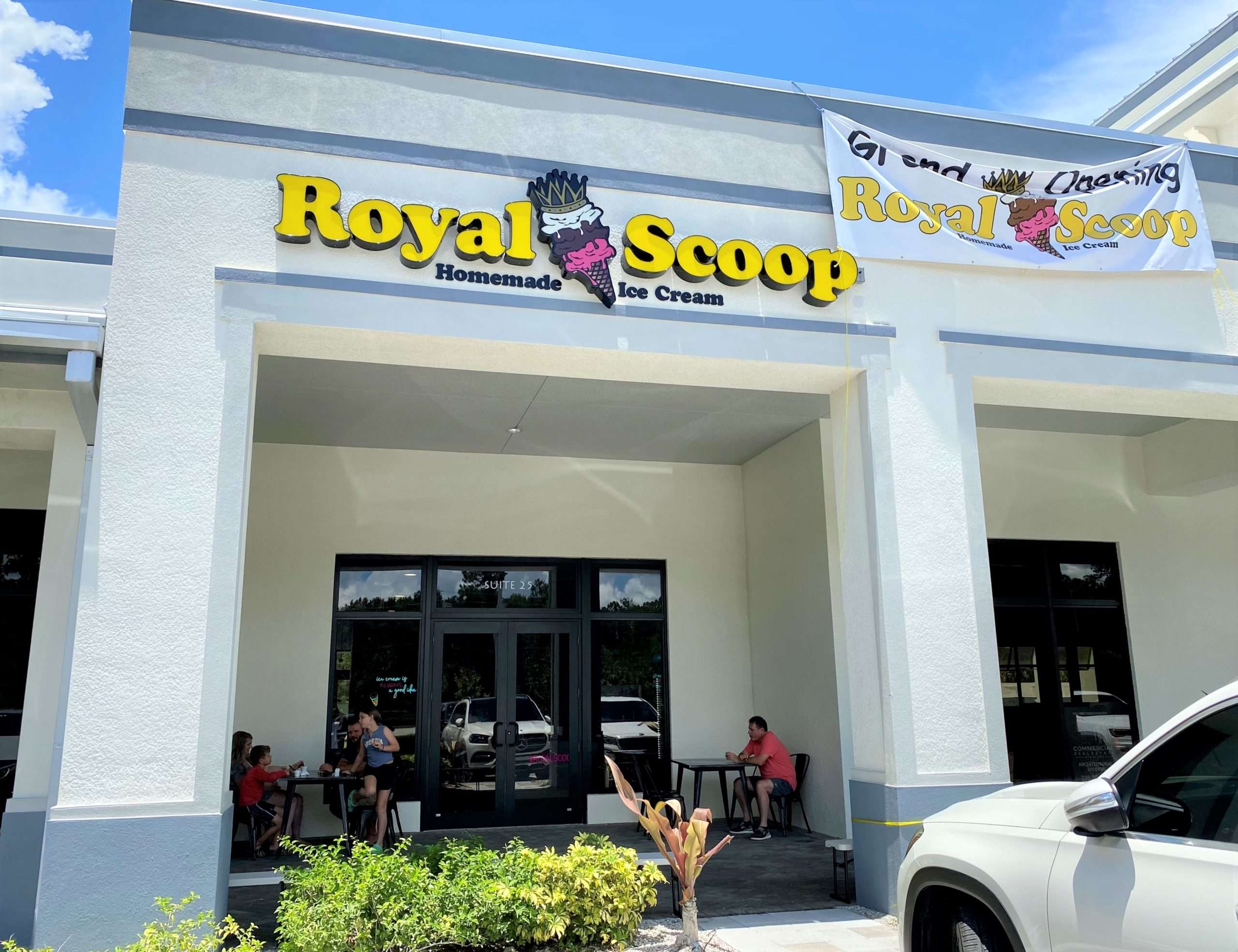 Royal Scoop Vanderbilt ice cream Naples