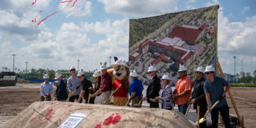 Great Wolf Lodge ground breaking