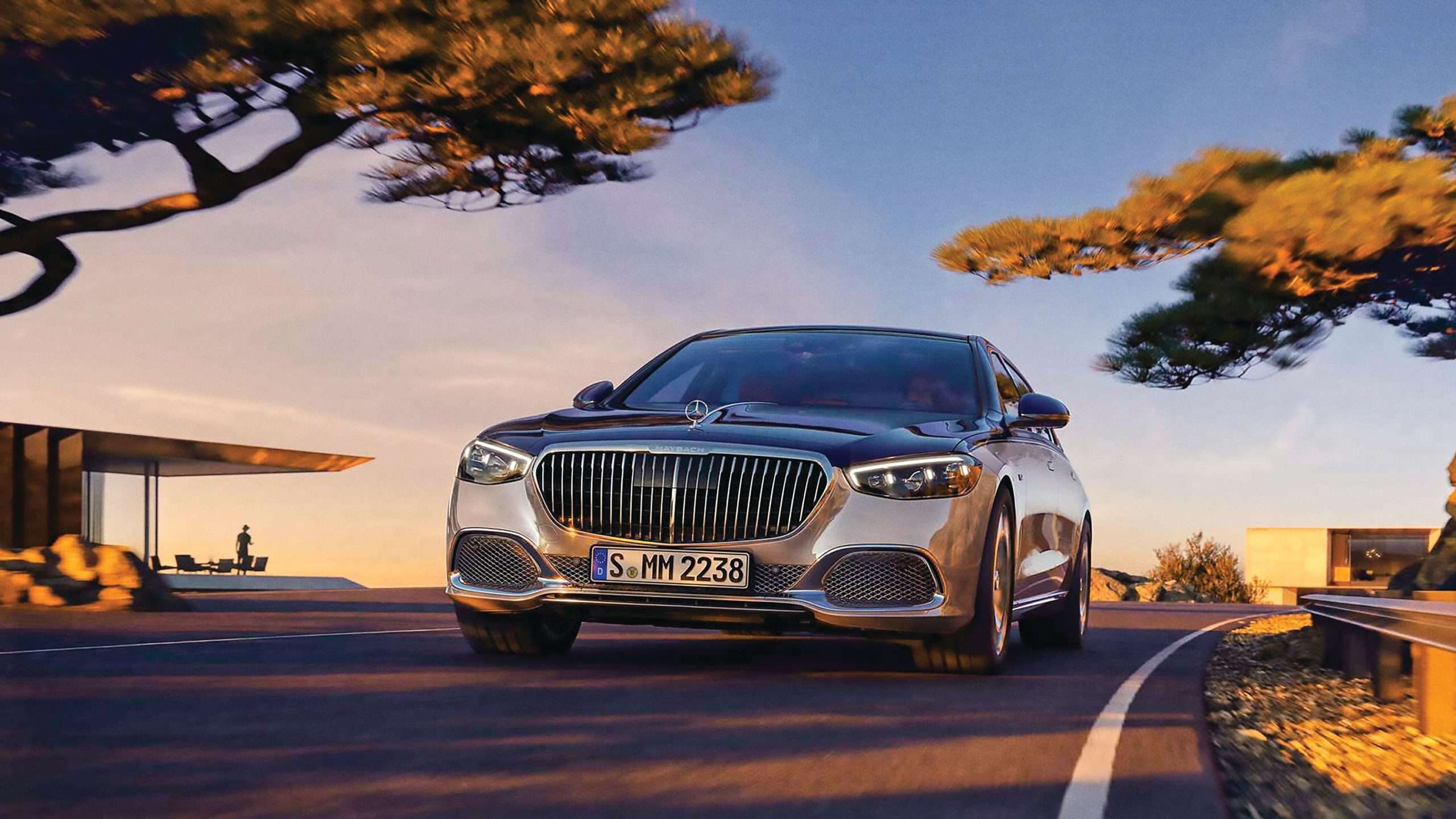 Мерседес Майбах s650 ночью