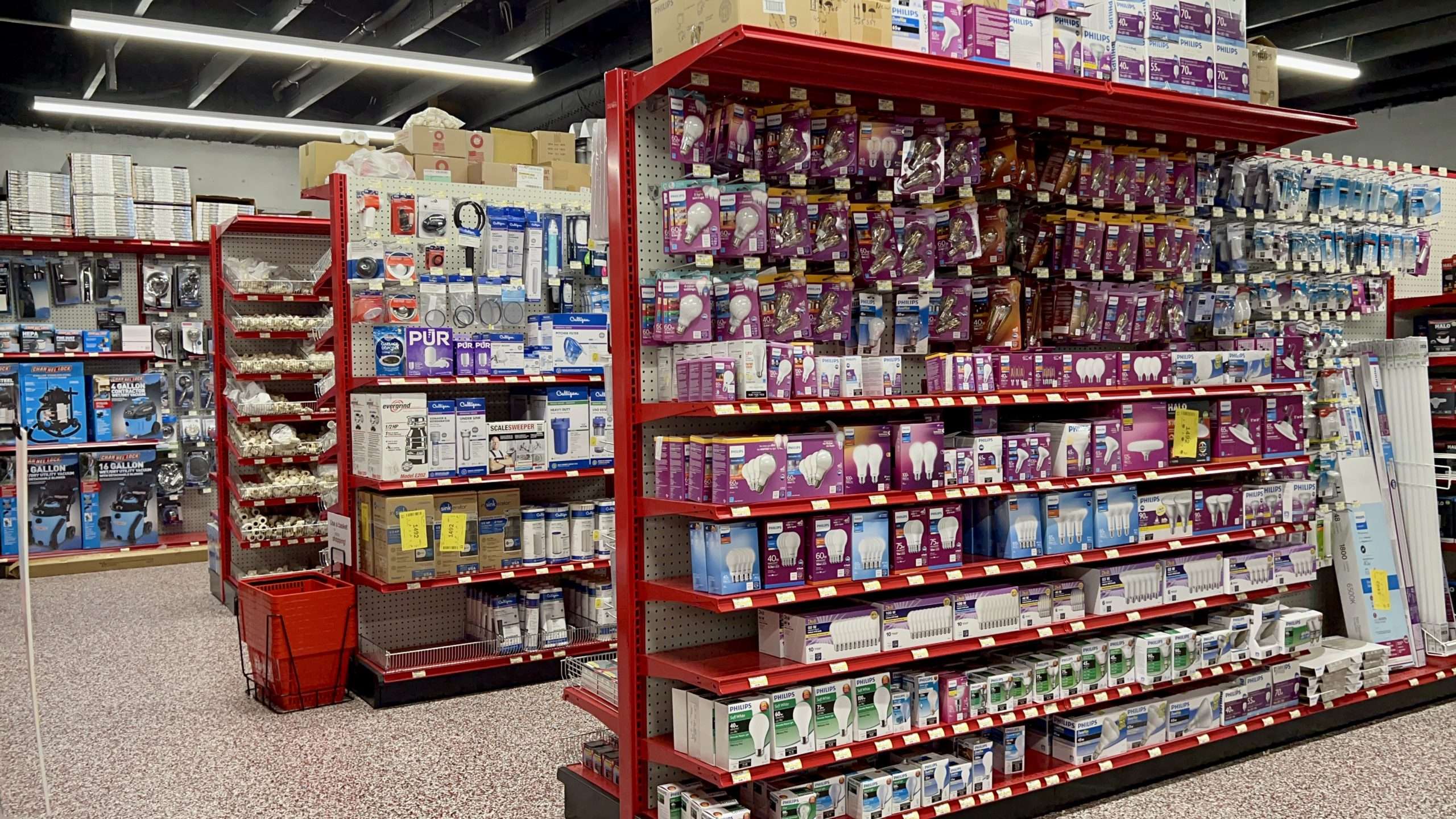 Family Hardware in Fort Myers