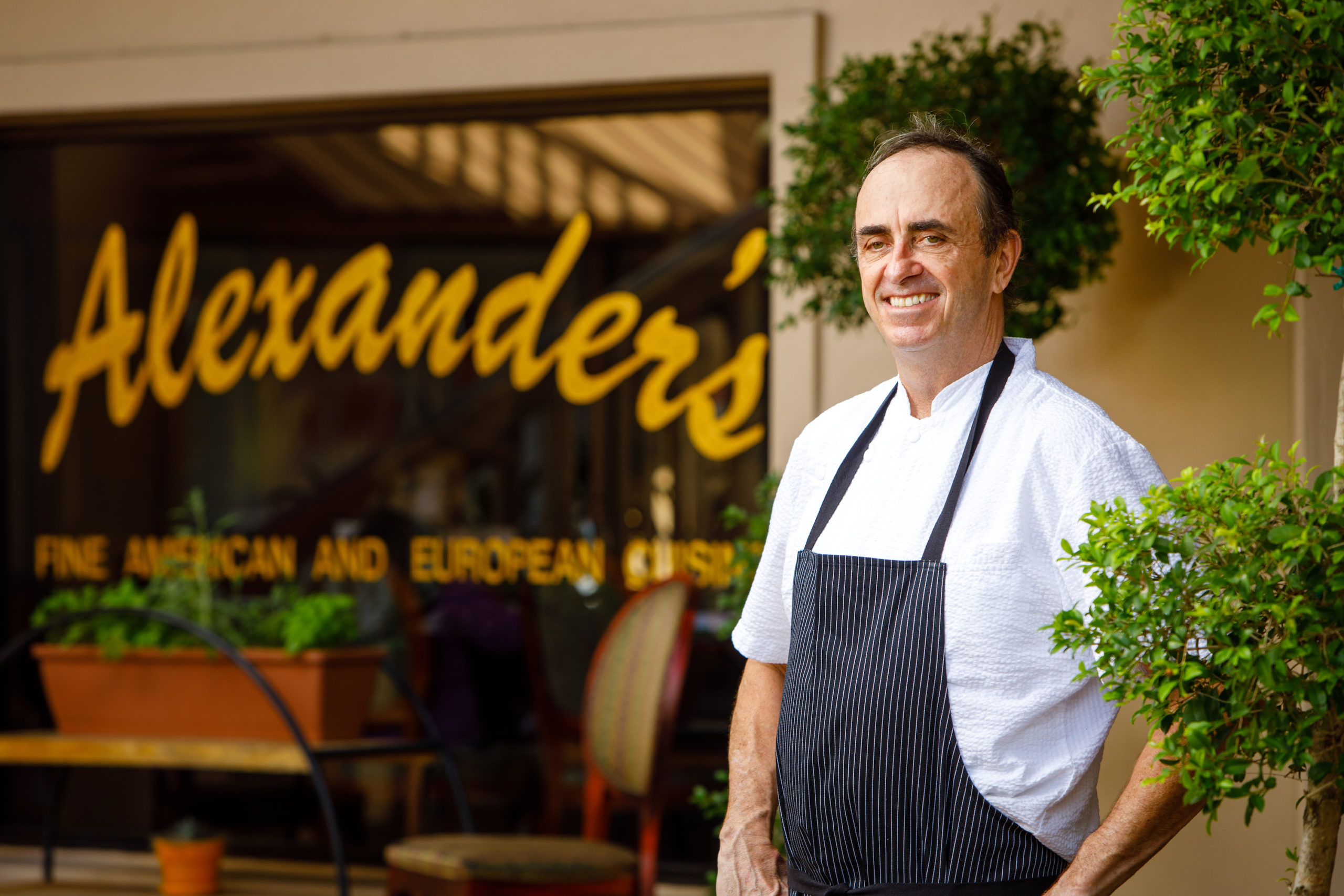 Alexander's Garden Restaurant in Naples