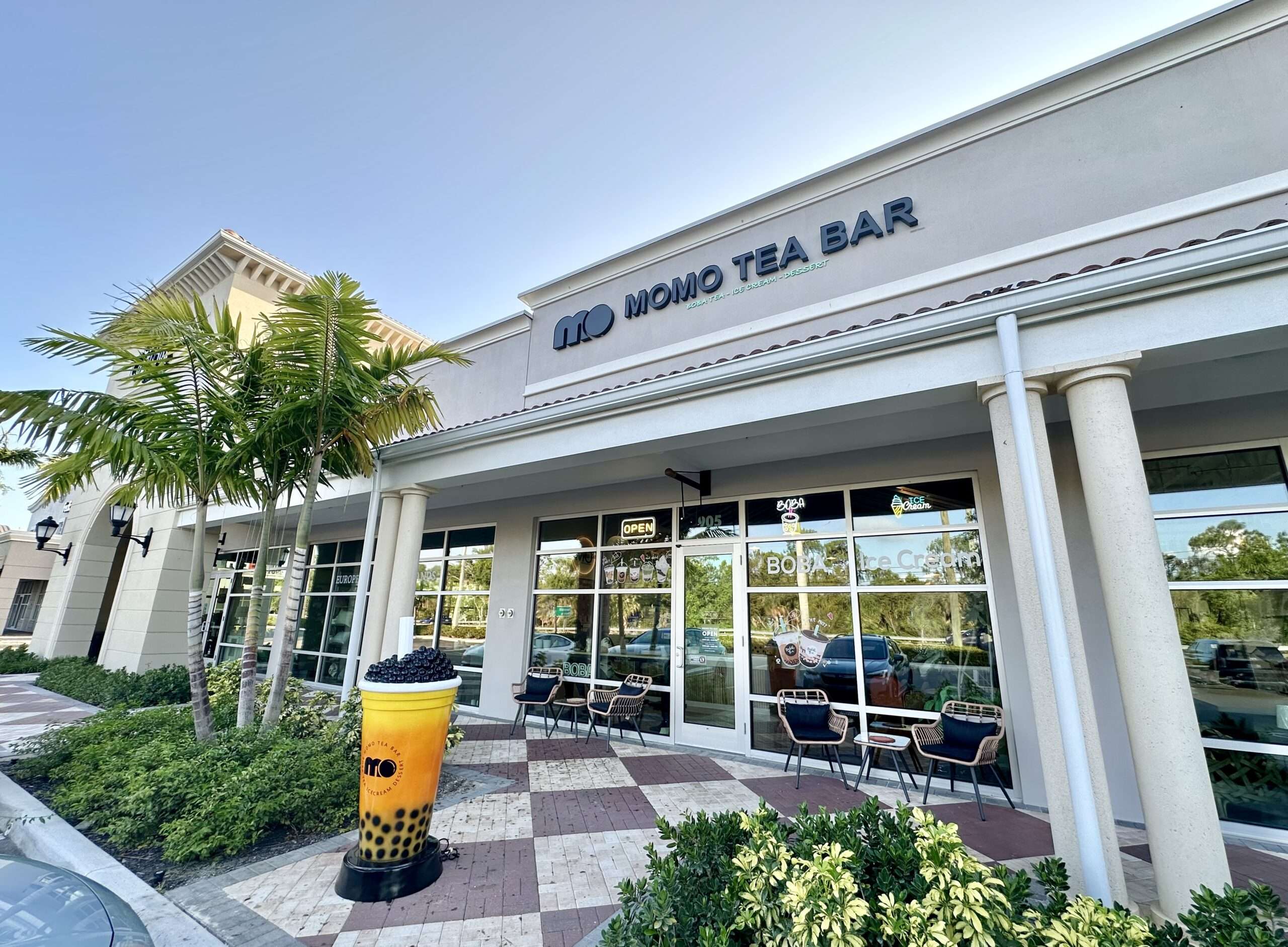 Momo Tea Bar in North Naples