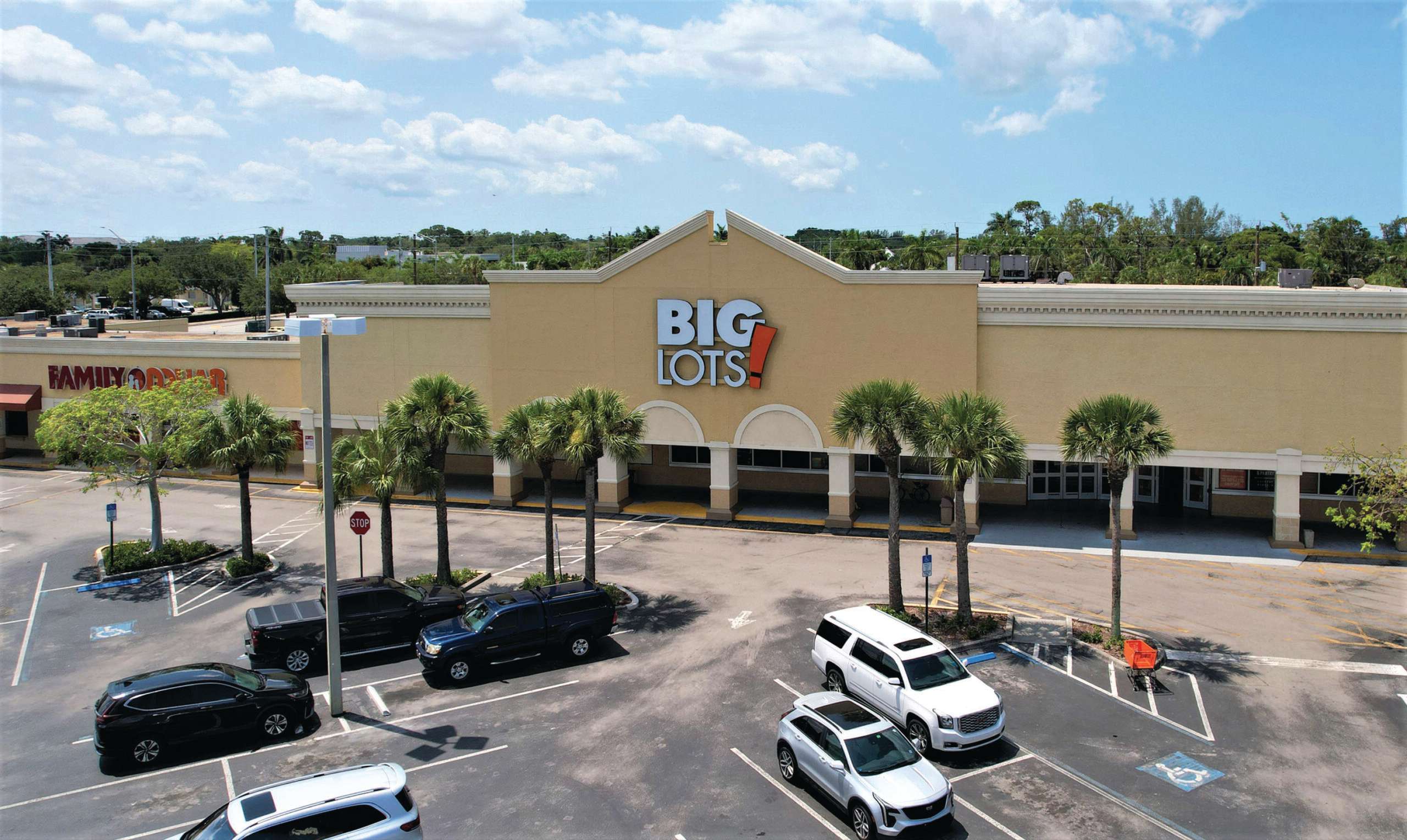 Big Lots closing retail stores in Naples, Bonita Springs 