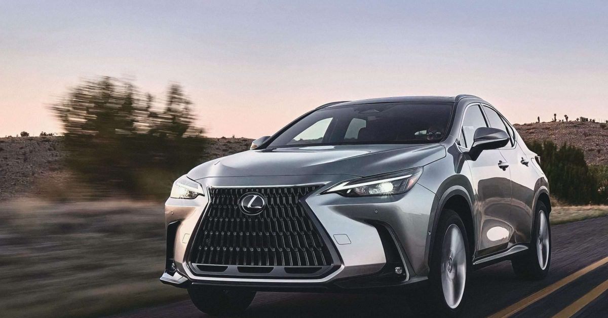 2022 Lexus NX 350 Front on road