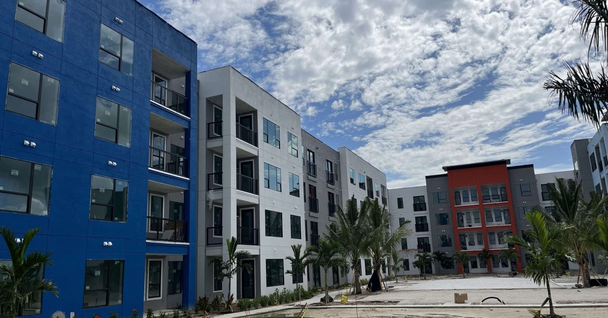 Centro Apartments south Fort Myers9454