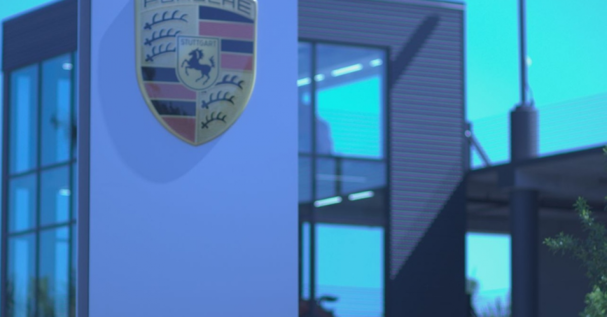 Porsche Fort Myers dealership