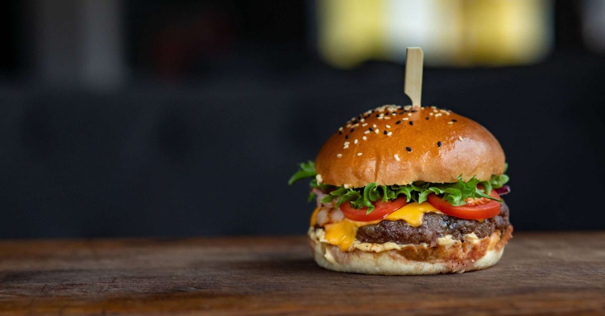 close-up-photo-of-burger-1639562